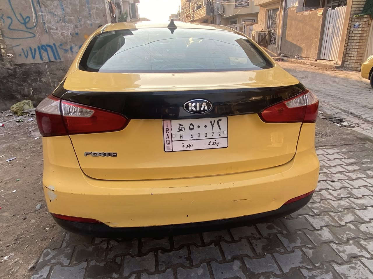 السلام عليكم
كيا فورتي البيع موديل 2016

حادثه جاملغ بنيد راجع نفسه

صور الحادث ماعندي بيه طخه باب 

سعر 107 بيه مجال بسيط مكان سيارة 

بغداد ***********
