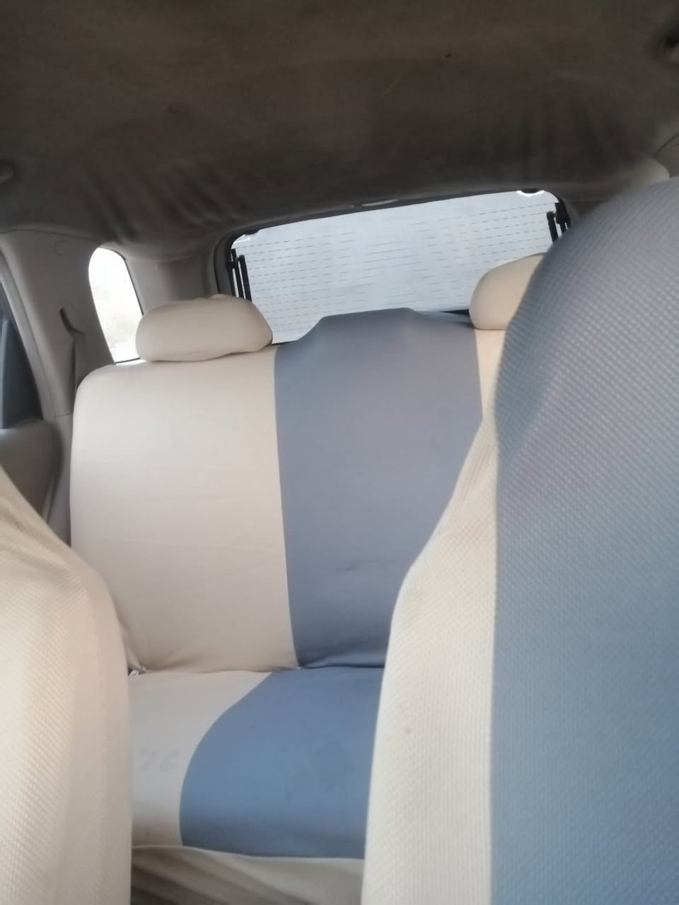 كيا سبورتج ٢٠٠٨ خليجية كير عادي مكينه 2000 رقم مثنى مكينه وكير حداديه جديده تبريد جاهزه بيه رشات صبغ بدون ظربه عابره السعر ٩٠ وبيه مجال ***********
