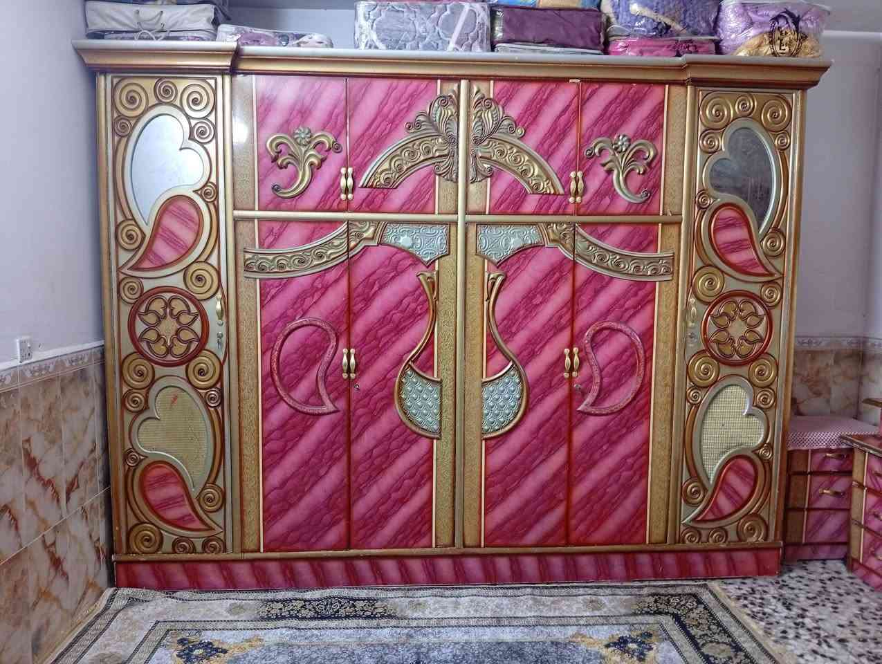 غرف نوم للبيع مستعمله خشب عراقي والنقشه تركي بطنها نضيفه رقم الهاتف
***********

السعر 400
