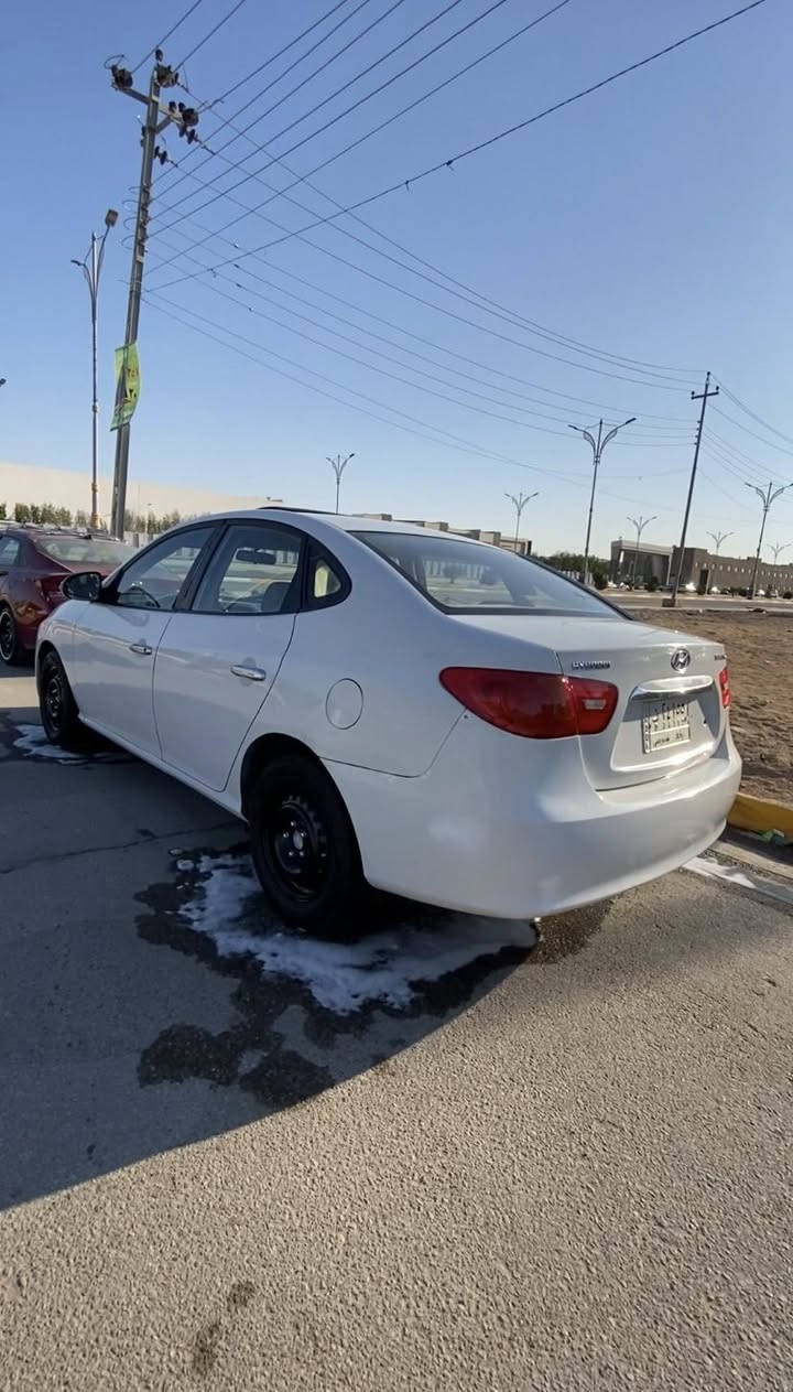 السلام عليكم 
النترا للبيع 
مديل 10
رقم بغداد جديد بسمي
خليجي 
فول موصفات 
محرك 1600دكشن عالي 
بيه صبغ حزام 
سياره خير من لله حداديه جديد 
تخم تاير وتخم ويل جديد 
سعر 95وبيه مجال
***********
