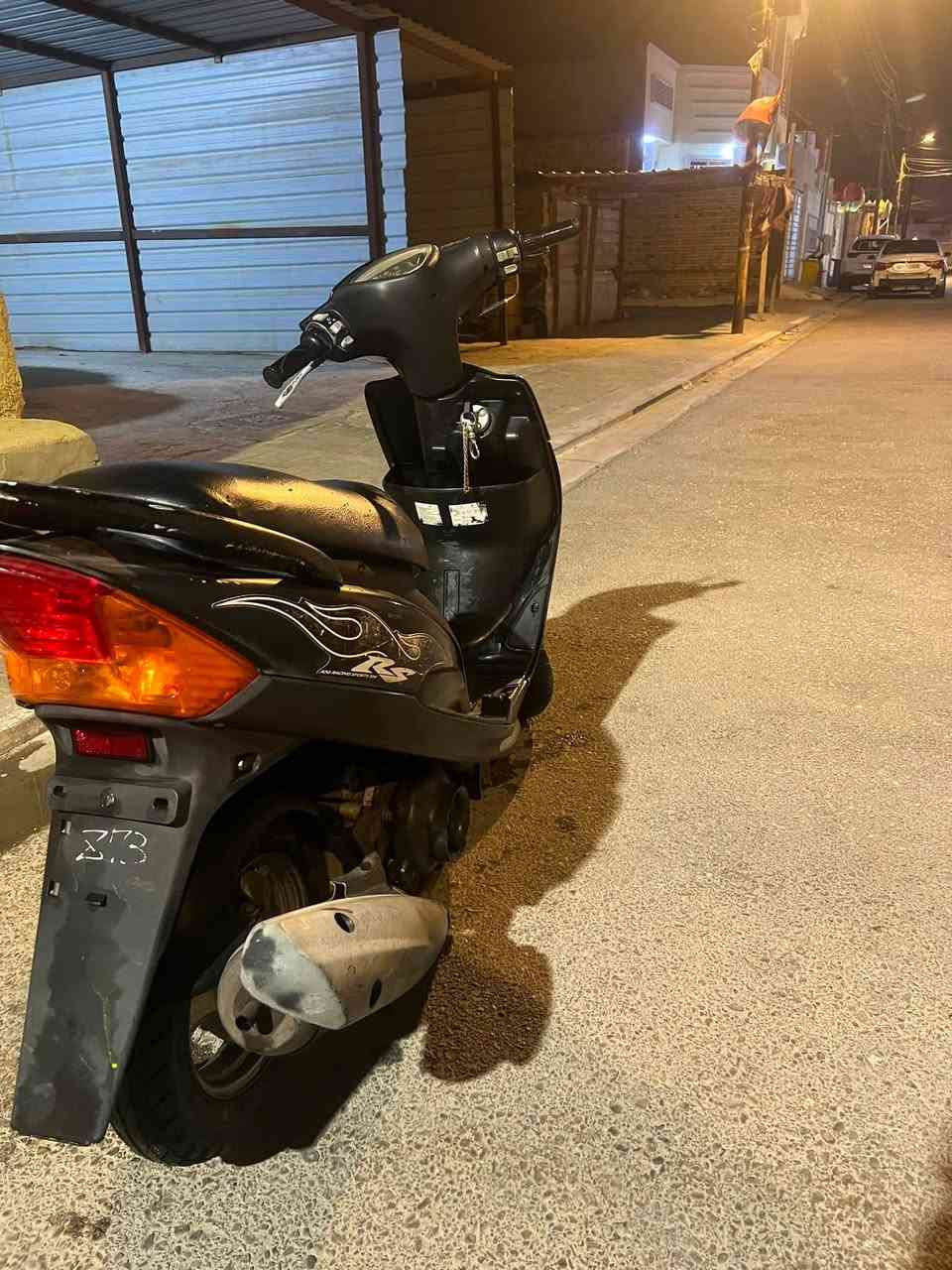 دراجة ماكس عدلة للبيع ما صار هواي من مشتريها دراجة كلشي شغال بيها علا اخر شي نضيفة الكفرات بلاديات ومختمات كلهن مديلها 2005 الدراجة نضيفة وما متعوبة السعر 900 وبيها مجال قليل مكاني البصرة القبلة الشراي يتواصل وياي علا هذا الرقم 👇🏻
***********
