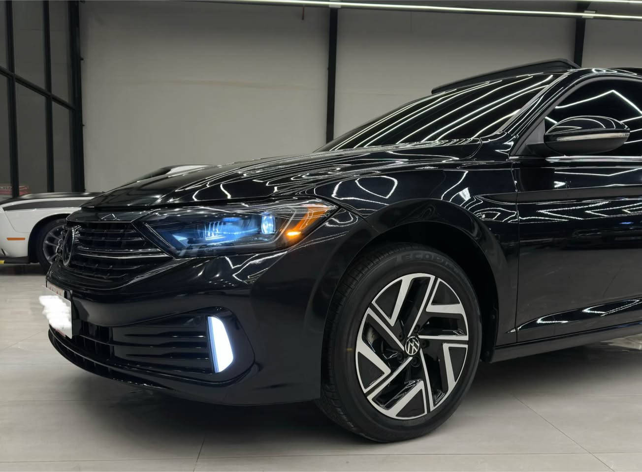 Jetta sel Rlin premium2024كندي 
للبيع او مراوس رقم اربيل جاهز
رقم شاصي wvwzzzbu4rmo28083
فول مواصفات خاصة :
بانوراما
شاشة دجتال كيجات320
هاند بريك بصمة
انظمة قيادة اربع 
كروز تثبيت سرعة
رادارات جانبية
رادارات امامي خلفي 
تنبيه نقاط عمياء
تحكمات ستيرن
شاشة وسطية
كامرة خلفية
صندوق شفط
كشنات امامي تدفئة تبريد
كشنات خلفي تدفئة
اضواء داخلي
ليت عدسات زينون 
عدد 24الف km : 
ضرر فقط بونيد 
ايرباك سيستم راجع بلادي 
السعر: -
الموقع اربيل
***********
***********

ڤۆڵگسواگن جێتا 2024 مواسەفات SEL R-line Premium 
قەپات مواسەفات رقم هه ولير جاهز
تەنها 24 هەزار کیلۆمەتر ڕۆیشتووە 
پانۆڕاما 
شاشە دیجیتاڵ 
گێچ 320 
هاند برێک بەسمە 
چوار مۆدی لێخوڕین 
تحدید سورعە 
ڕاداری پێش و پشتی لاتەنیشت 
تحکمات سەر سوکان 
کامێرا دواوەی 
سندوق شەفت 
لایت لید و زینۆن 
تەنها بۆنیدی بۆیاخە  
ئێرباگ سیستەمە  
سعر -
گێر و مەکیەنەی بەشەرت 
هیچ کێشەیەکی تێدا نییە أربيل, العراق
