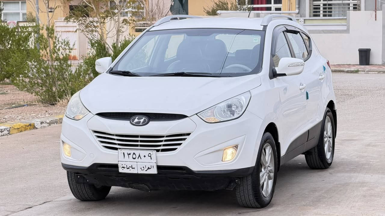 سلام عليكم
للبيع 
هونداي تكسون
موديل 2013
كير ومكينه بشرط 
تحكم ستيرن 
شاشه 
صدر امامي خلفي جديد 
قطعتين صبغ بدون ضربه 
ماشيه114 KM
سياره جاهزه بدون عيب
سنويه جديد فقط الرقم قديم 
سعر 136وبي مجال بسيط 
مكان السيارة دياله خانقين 
***********
