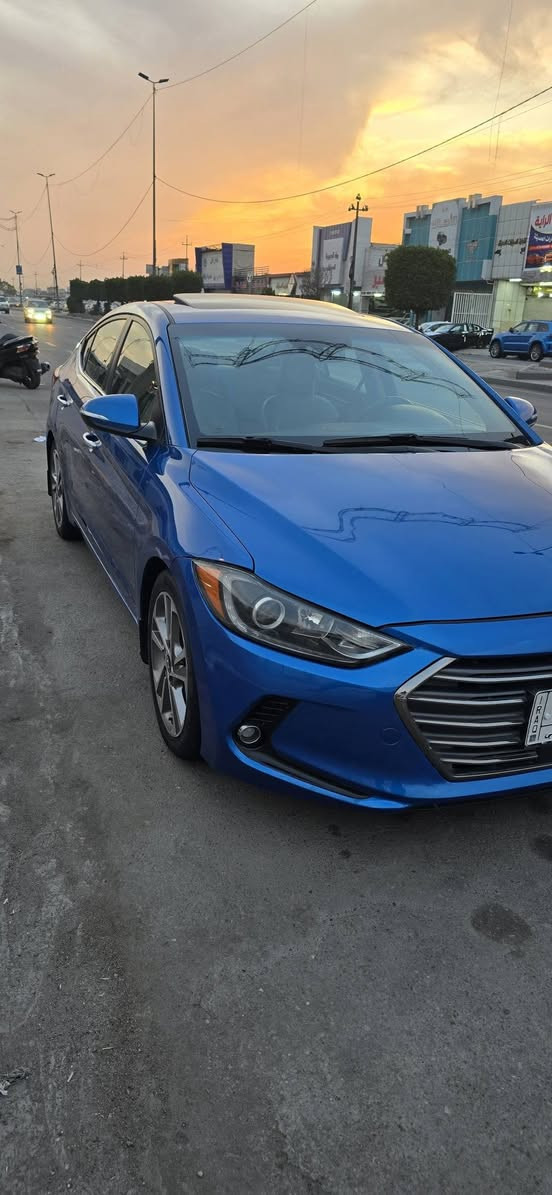 السلام عليكم للبيع الانترا 2017 ماشيه69ميل حادث موضح بصورالسيارةفول واحدعله واحد ليبل احد اكوشخط موضح بصور بالباب الخلفي السعر130 بيهامجال قليل عنواني بغداد اي استفساراتصل فقط ***********
