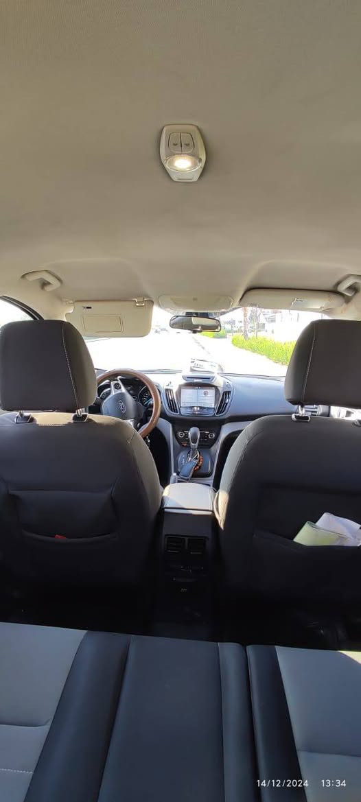 FORD ESCAPE 

موديل 2016
مواصفات SE
شاشه كبيره
ويل كب
حساسات 
كاميرا خلفيه 
الحادث البنيد و قبغ صندوق كلير
السياره مكفوله 
السعر المطلوب 9800$ بيها مجال بسيط
مكان السياره اربيل
***********
***********
