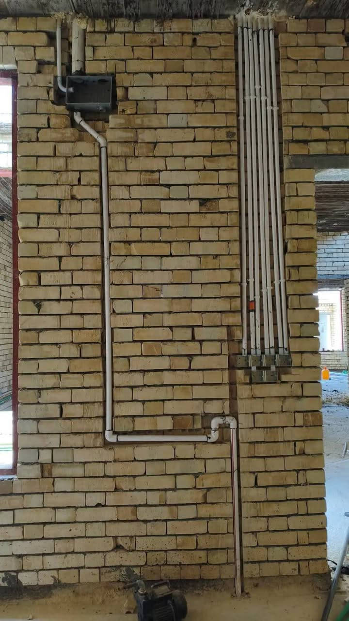 مهندس كهرباء – تكريت
 مختص بأعمال: 
⚡ تأسيس كهرباء المنازل من الصفر
⚡ صيانة الأعطال الكهربائية
⚡ تنظيم الأحمال وحماية القواطع
⚡ تركيب إنارة داخلية وخارجية
⚡ أعمال كهرباء حديثة وبطريقة نظامية وآمنة
✔️ خبرة عملية
✔️ شغل نظيف وتسليم حسب الأصول
✔️ أسعار مناسبة وتفاهم مع صاحب البيت
📍 العمل داخل تكريت وضواحيها
📞 للتواصل واتساب / *********** 
العمل أمانة قبل أن يكون مهنة....
المهندس عمر ناظر
