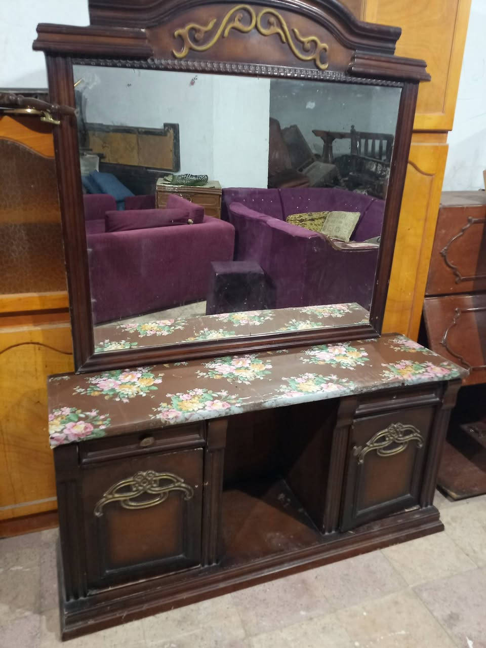 غرفة نوم عموله اتنين ضلفه جرار واتنين بنز 
مطلوب 12 الف
للاستفسار 01229775183


**إذا كنت صاحب هذا الإعلان وتريد حذفه لأي سبب، رجاءا أرسل رسالة إلى الدعم الفني**