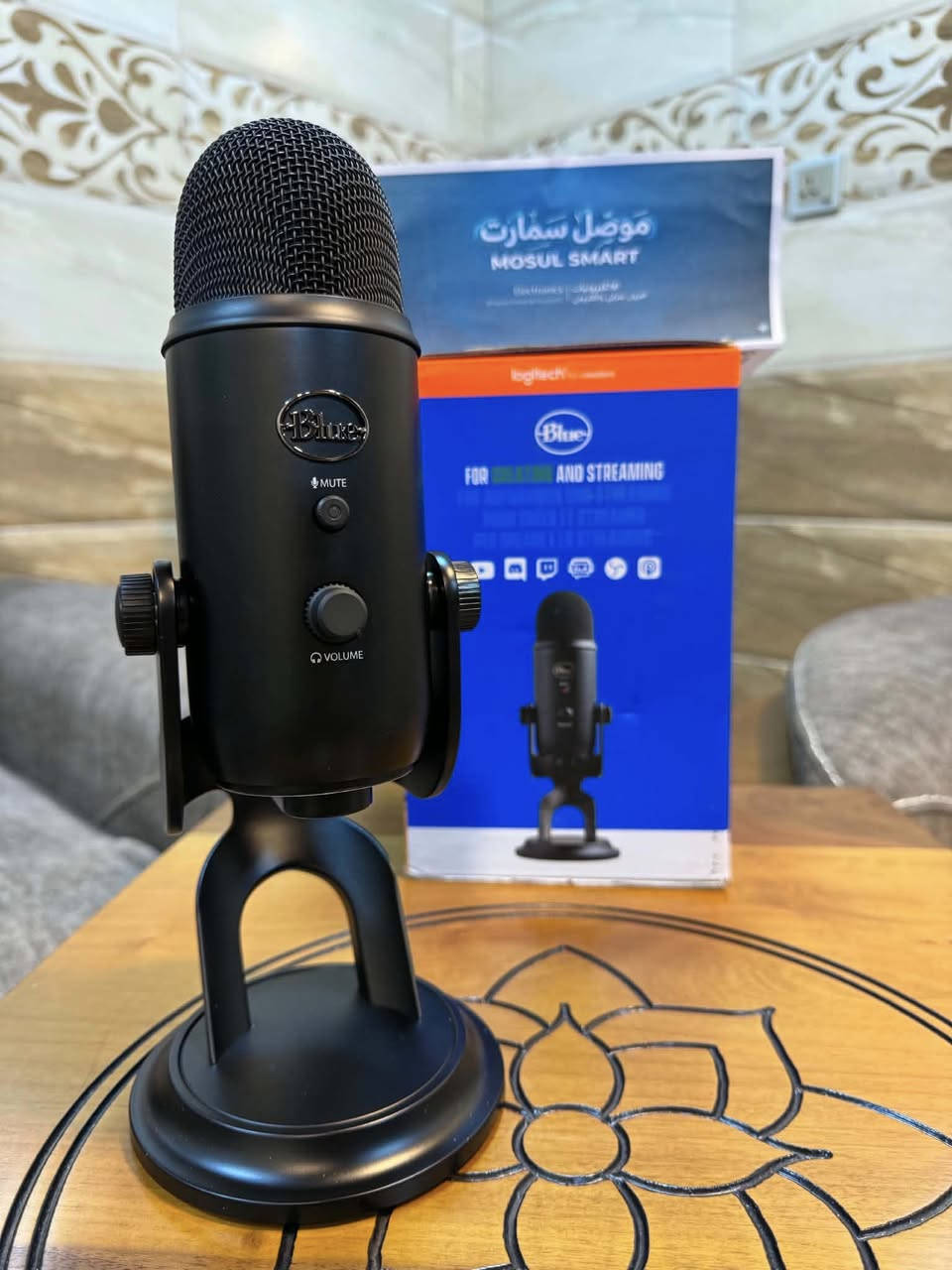 السلام عليكم
مايك 🎙️ احترافي ماركة لوجتك جديد كامل ملحقات وهذا شرح
 هذا المنتج هو ميكروفون Blue Yeti من Logitech، المصمم للبث والتسجيل.يتميز الميكروفون بنمط "Tri-capsule" الثلاثي الذي يتيح التسجيل في أي موقف تقريبًا.يوفر أنماط تسجيل متعددة (قلبي، ثنائي الاتجاه، متعدد الاتجاهات، وستيريو) لبيئات تسجيل مختلفة.يتضمن عناصر تحكم في الكسب ومخرج سماعة رأس للمراقبة بدون تأخير.يتصل مباشرة بجهاز الكمبيوتر أو اللابتوب عبر كابل 
انطونا بيه سعر وبالعافية🌹


**إذا كنت صاحب هذا الإعلان وتريد حذفه لأي سبب، رجاءا أرسل رسالة إلى الدعم الفني**