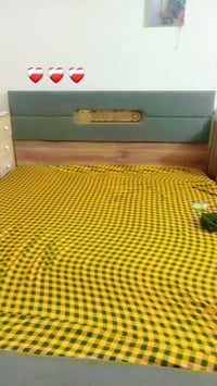 غرفه نوم مستعمله شي قليل والله كلش نضيفه مابيه اي ضررر بس حبيت اجدد لا...