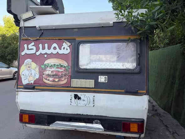 مطعم متنقل جاهز جيب مواد وبيع

مغلف ضد الحريق  
عرض مترتين 
طول تلث مترات ونص 
***********
