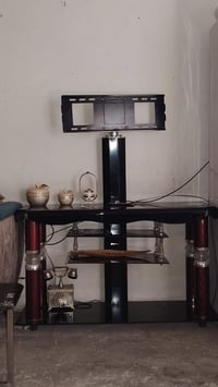 ميز بلازما للبيع للتواصل والاسفسار واتساب 07705300288