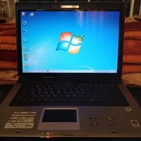 لابتوب ASUS للبيع معالج: intel core 2 بتردد 2.10GHz  رام: 4 DDR3  هارد...