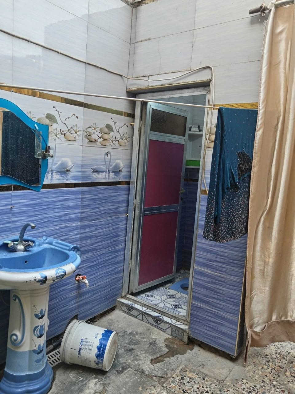مشتمل للبيع طابقين ترميم حديث المساحة 65متر الواجهة 3وربع والنزال 20 العنوان بالشعب حي اور مقابيل حسينية المصطفى ثالث فرع عن لحوم ابو سجاد باتجاه سوق الشيشان للتواصل ***********
