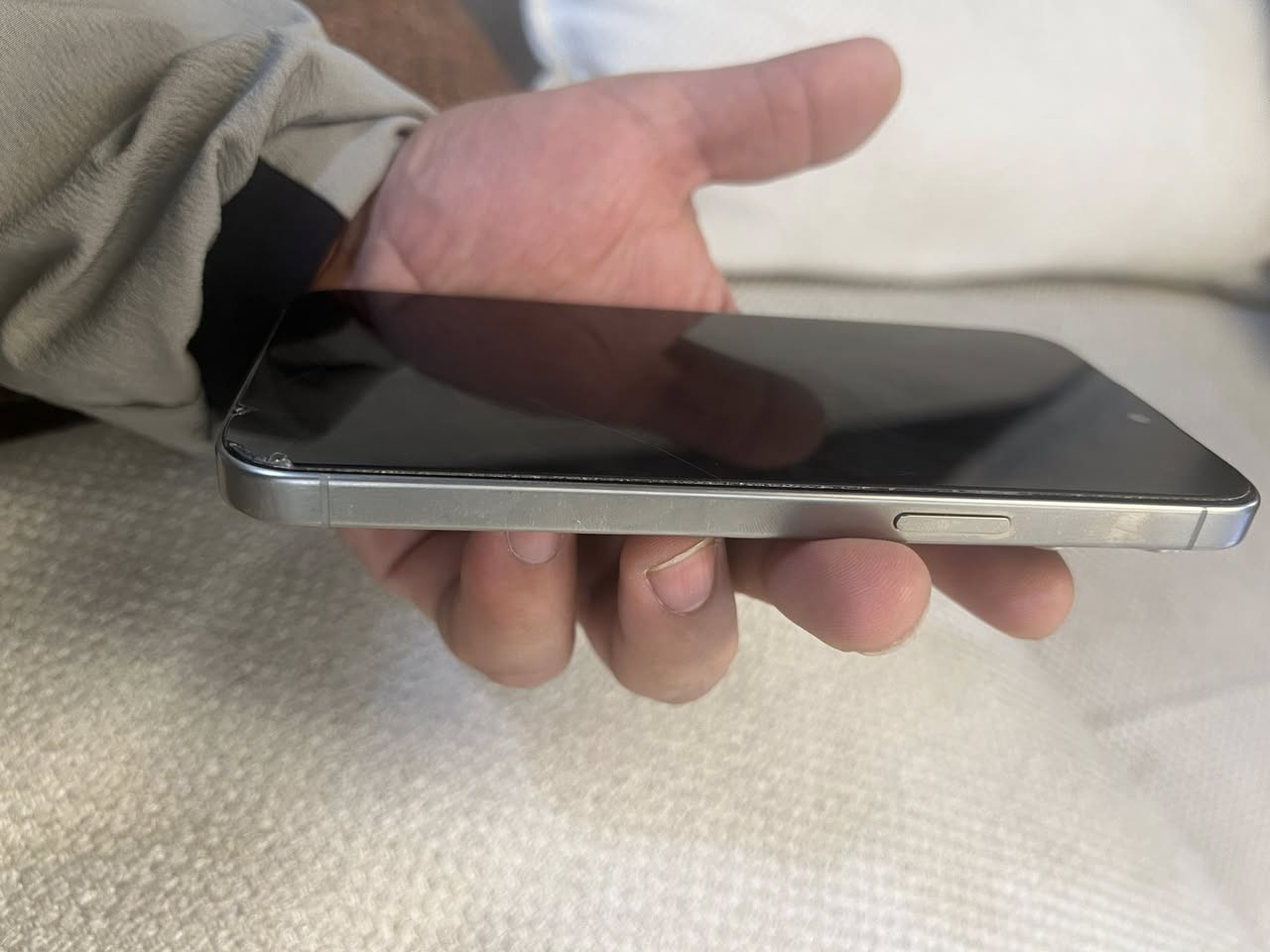 *********** للبيع ايفون ١٥ برو ماكس اليرموك
