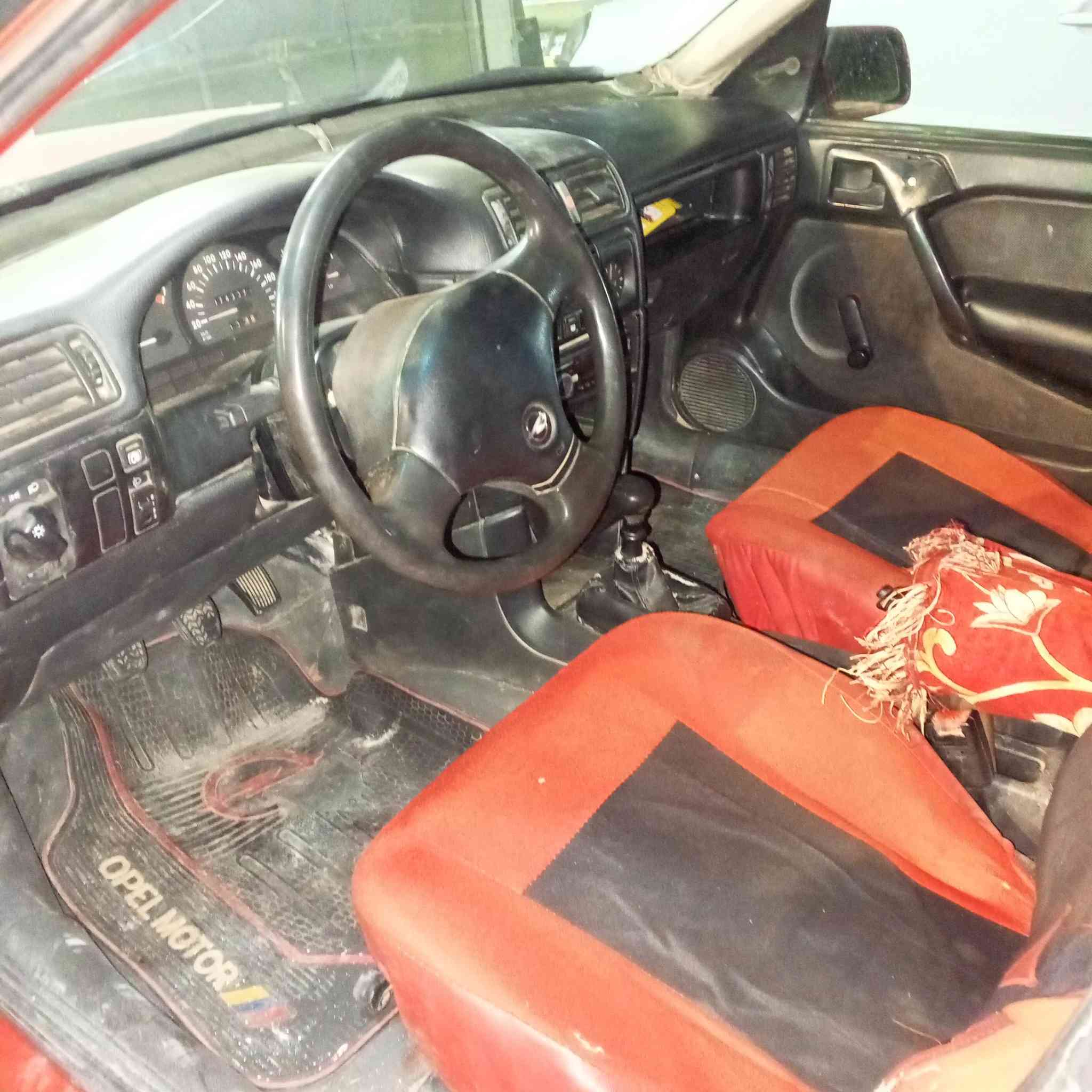 اوبل فيكترا موديل 1991 سنويت ساقت من عشرين دفتر بنزين موجود تحويل وكلا بشرت صرب قوي ما بي سيار حلو نصيف سعر 38 بي مجال عنوان كركوك بنجا علي رقم هاتف ***********
