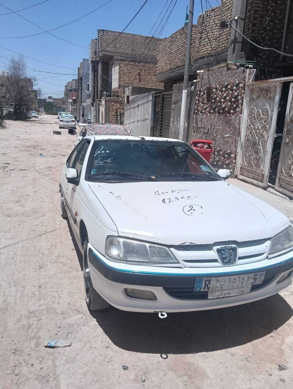 سلام عليكم بيجو بارص موديل 14السياره حلوه لا صبغ ولا ضربه بيهه بس بارد بل باب السدر السياره حلوه مشروع مداور ثاني يوم سعرهه 57وبيهه مجال ***********
