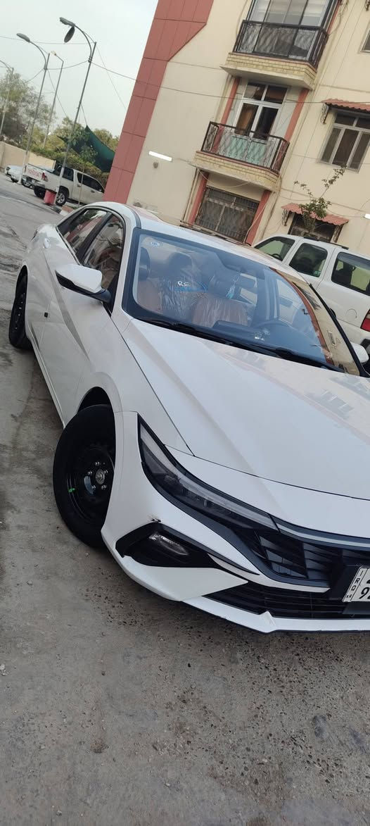 مرحبا النترا موديل 24 سياره باسمي مكفوله من ضربه ومن صبغ وباقي التفاصيل من نتخابر وهذا رقمي *********** مكاني بغداد
