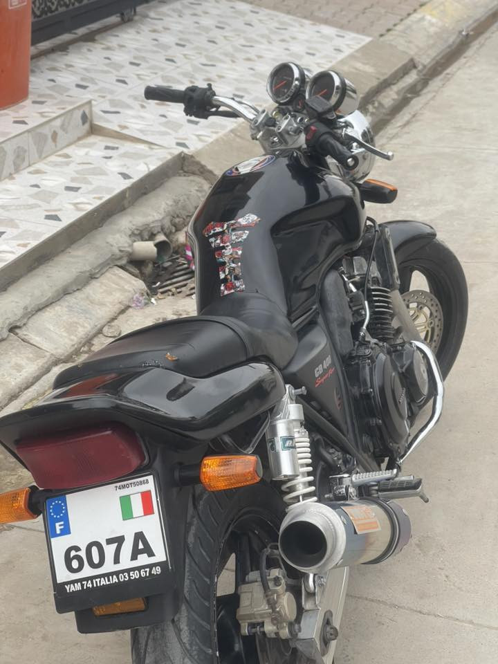 سلام عليكم سيبي فور 400 موديل 2000 محرك اسود ماشالله نضيفه كير ومحرك مكفوله مكاني كركوك السعر 14 وبيها مجال ماسنجر ماجاوب الرقم ***********
