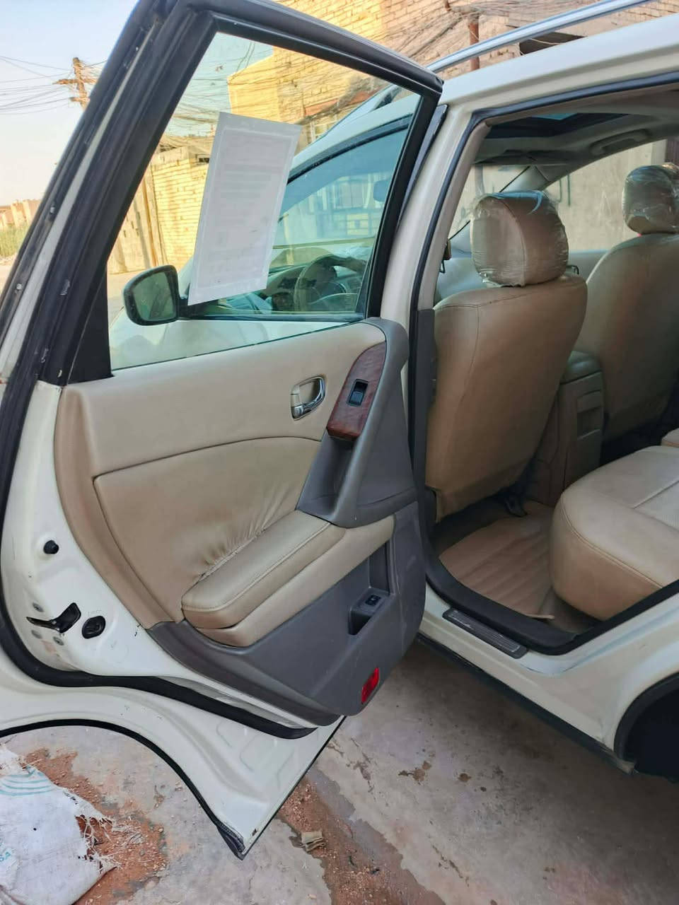 🚗 للبيع نيسان مورانو 2009 🚗

سيارة مرتبة واستعمال يومي، محرك 6 سلندر بنزين سحب قوي ومريحة جداً بالعزل والقيادة، مناسبة للعائلة والسفر.

📅 الموديل: 2009
⚙️ المحرك: 6 سلندر بنزين
⛽ خزان الوقود: 60 لتر
🔄 القير: أوتوماتيك (بيه نقص جبنة بالكير)
🎨 اللون: أبيض – صبغ عام تجميلي
🪑 داخل جلد
💺 كشنات كهربائية
☀️ فتحة سقف
🧼 داخلية مرتبة والسيارة جاهزة للفحص

📍الموقع: واسط – النعمانية
💰 السعر: 65 قابل للتفاوض للجادين فقط

العيوب مذكورة للذمة، والسيارة تستحق المعاينة والبيع نصيب. للاستفسار مراسلة خاص أو اتصال �

‭***********‬
