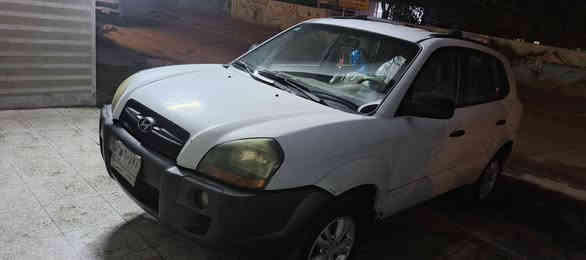 سلام عليكم لبيع توسان موديل 10ماشيه 180مكينه وكير وصدر جديد رقم بغداد مابيه اي نقص بيه جاملغ خلفي شويه صبغ ول بنيد بدل بلادي سعر 115 بكاني بغداد بنوك ***********5
