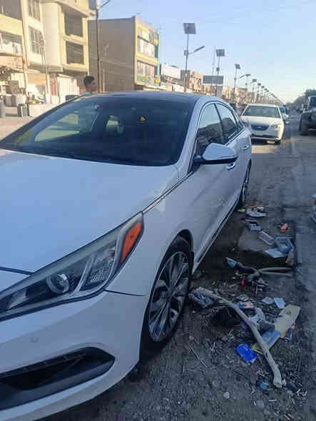 السلام عليكم
سوناتا للبيع موديل 2015  فول مواصفات سبورت لمتد حادثها صندوق جاملغ خلفي محرك كير تبريد خير من الله
السونار: مرفق مع الصور

السعر: ١٢٥

المكان بغداد البياع الشرطه الرابعه

الهاتف ***********
