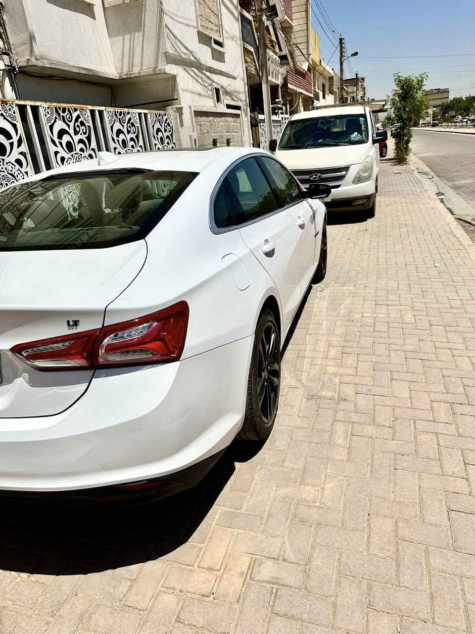 سلام عليكم ماليبو 2023سيارة فول1/1بيها قطعه وحده صبغ سعرها145وبيها مجال لشراي مكاني حي العامل لستفسار ***********
