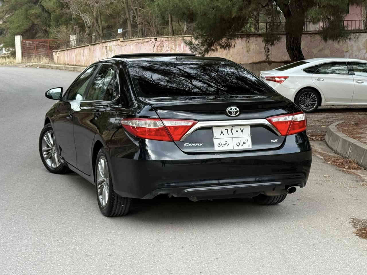 TOYOTA CAMRY 2016  SE كلين فول موصفات 
كامري 2016 كلين فول موصفات SE 
بدون ضرر بدون صبغ بدون تعديل
كير محرك تايرات باتري طخم امامي خلفي كلها بشرط و مكفول 

مكان السيارا دهوك
السعر 175 ومجال بسيط
للستسفار///
📞***********
📞***********

موصفات//
سلايت
بصمه
بصمت ابواب
فول تحكمات ستيرن
شاشه 
كشن كهرب
