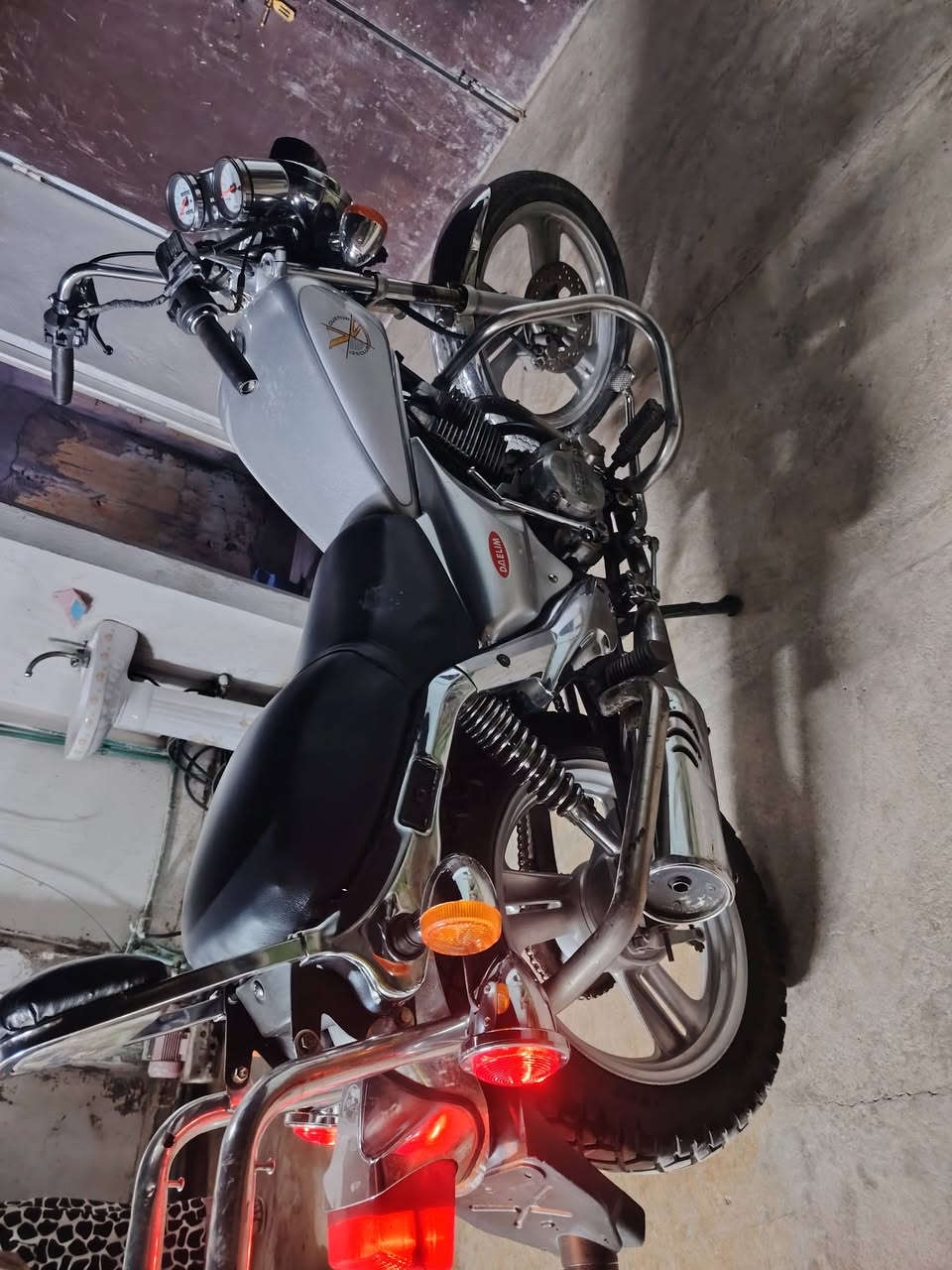 السلام عليكم دايلم للبيع كله شغال اي نقص مابي سعر 600 وبي مجال رقم ***********
