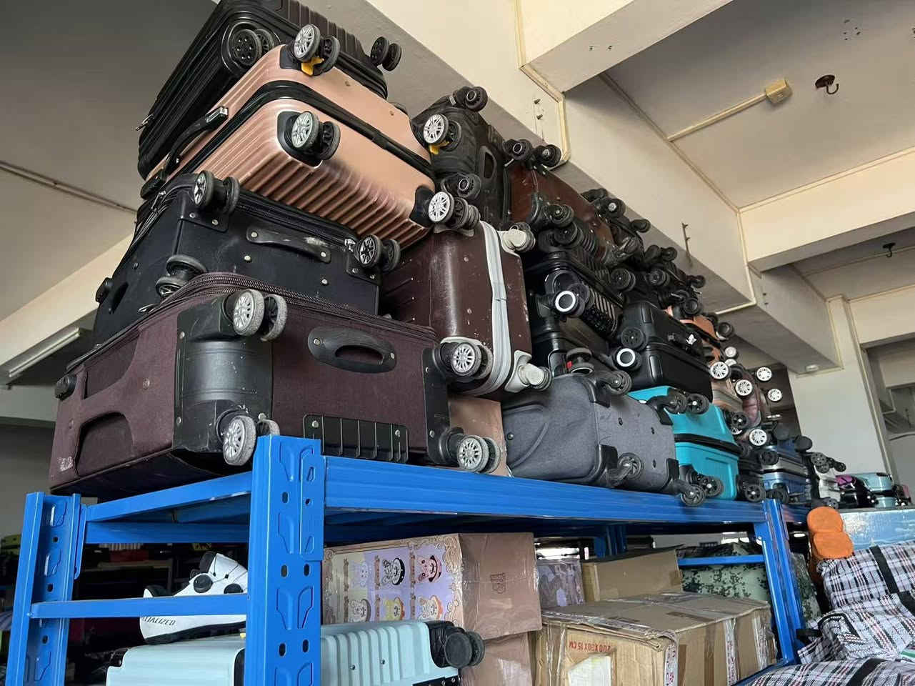 Used luggages from Airport.
500pcs, 80% are function good.


**إذا كنت صاحب هذا الإعلان وتريد حذفه لأي سبب، رجاءا أرسل رسالة إلى الدعم الفني**