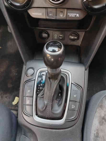 2020 وارد كندي
رقم بغداد جديد بأسمي
محرك 2000 دوش
الضرر:
حادثها من كندا باب السايق تبديل + الباب الخلفي فقط صبغ
بالعراق نطخ بيها الصندوك وصار تعمير وصبغ على كد الحادث 

المواصفات:
تشغيل عن بعد، بصمة، رادارات جانبية، كاميرا خلفية، تدفئة مقاعد، تدفئة ستيرن، شاشة لمس، مانع انزلاق، 2 بصمات(سويجات) 

السعر: 140 ورقة
العنوان: بغداد البلديات
للتواصل: *********** بغداد
