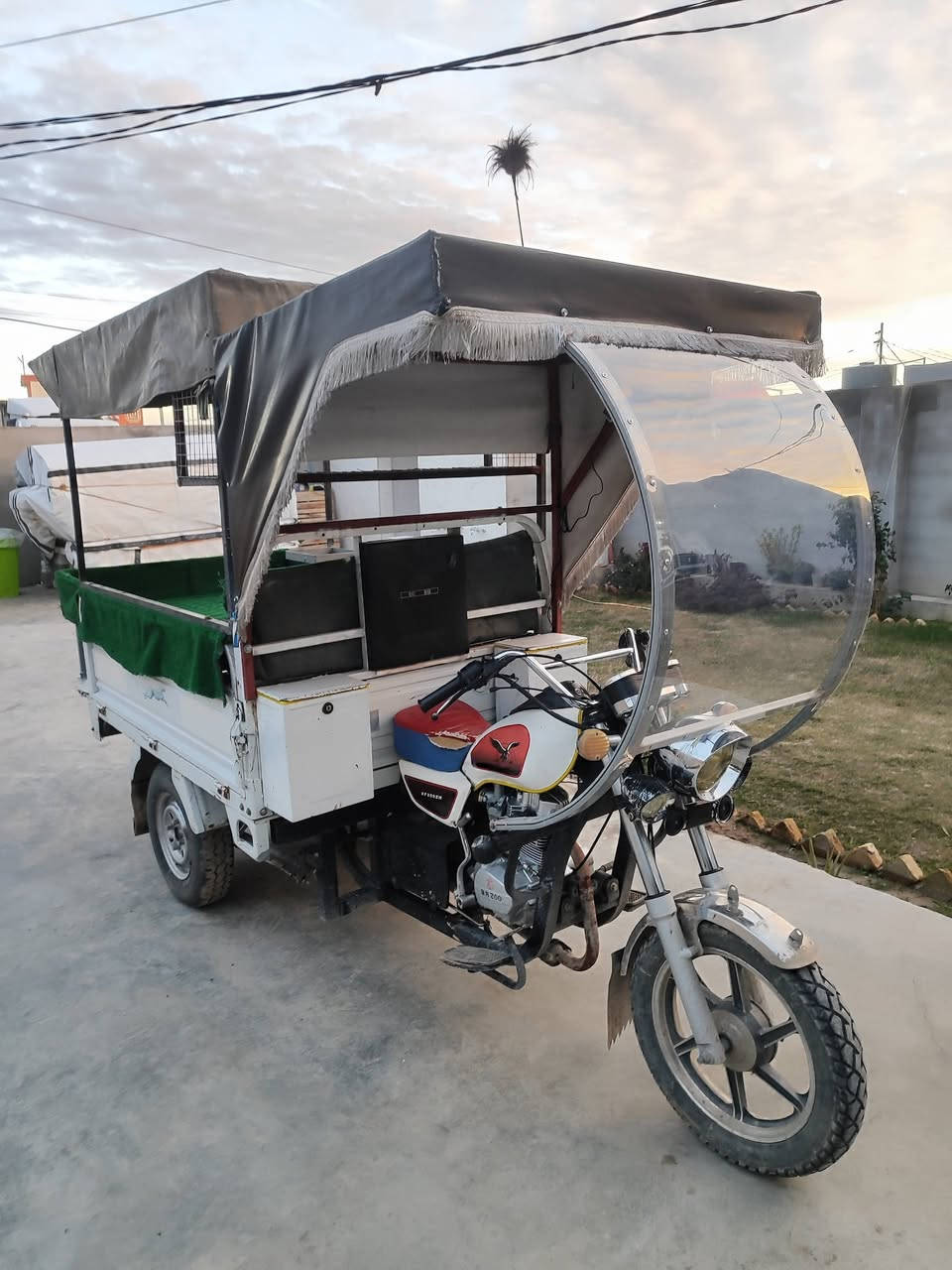 ستوته للبيع
تخم تايرجديد محجر جام امامي مثل ما موضح بالصور موديل 2020 محرك 2025 200SL
ستوته جاهزه للشغل نضيفه مكفوله كهربائيات شغاله كله شغال السعر 1450 بي مجال قليل للاستفسار ***********
