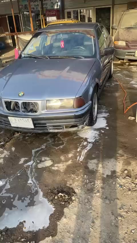 السلام عليكم بي ام موديل 94 كير مكينه كفاله بس صدرها شويه تعبان تحويل ثاني يوم مكاني بغداد البياع ***********
