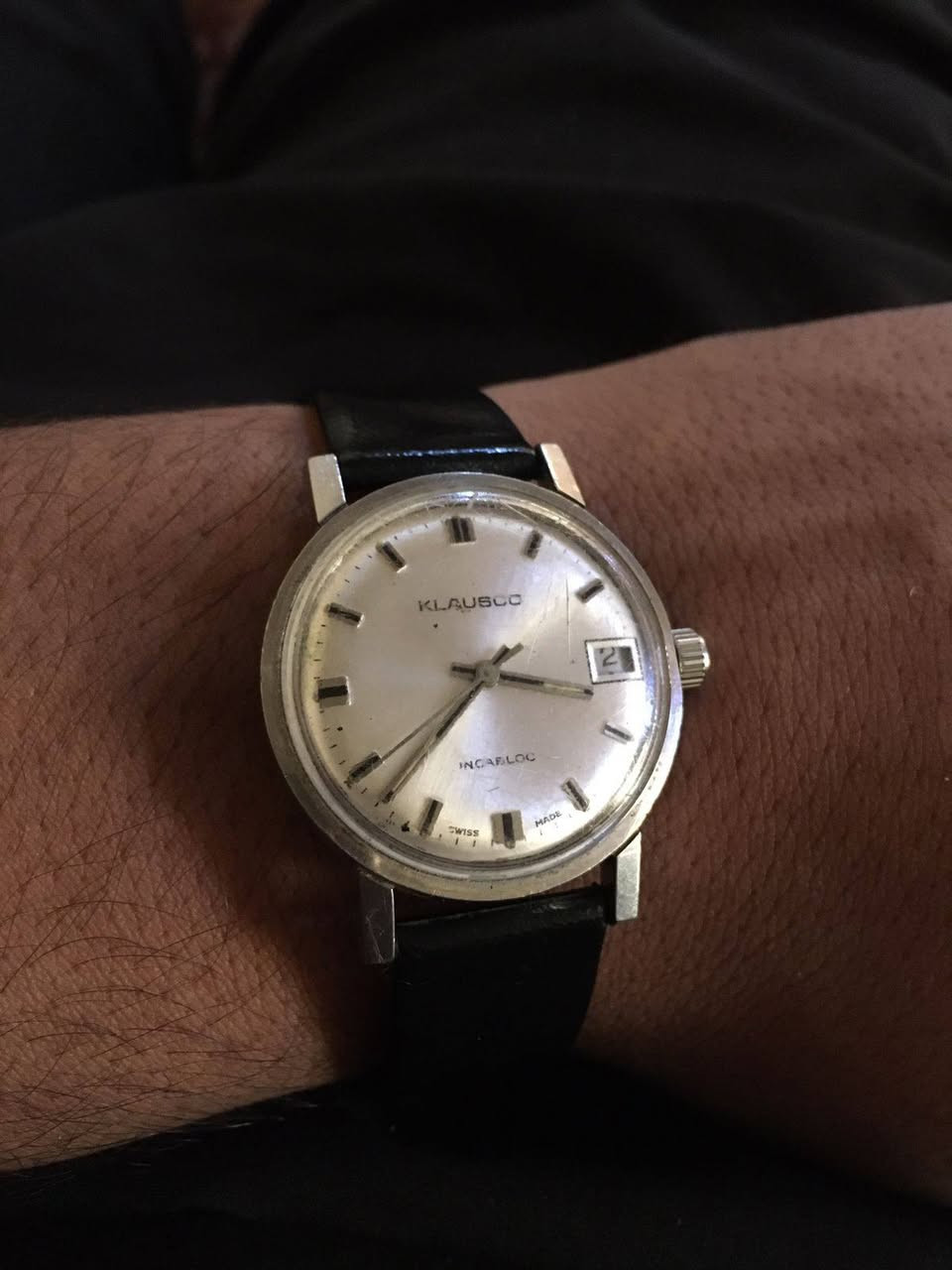 ساعة قديمة انتيكة اريد ابيعها


**إذا كنت صاحب هذا الإعلان وتريد حذفه لأي سبب، رجاءا أرسل رسالة إلى الدعم الفني**