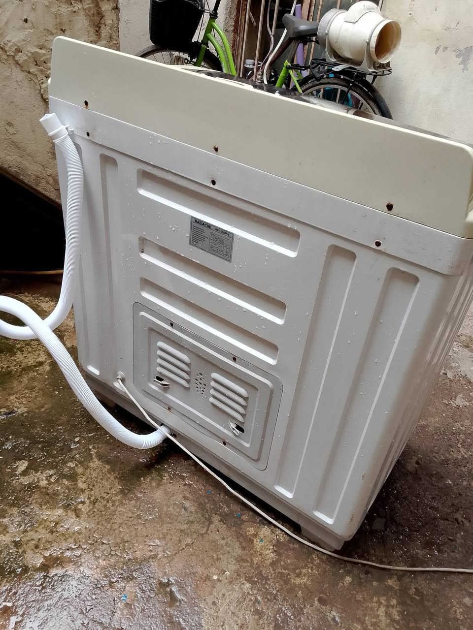 متاح غساله 15 كيلو شغال سعر 40 الف من الاخير 
موصل الايمن نبي شيت 
***********
***********
