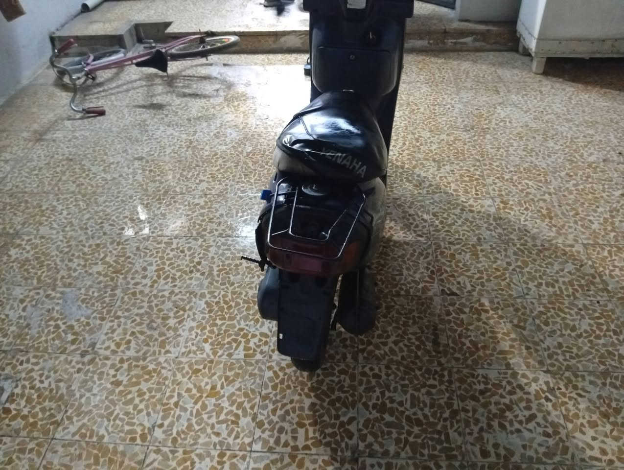 هذا الماطور الشاص ما مكسور بس معرق بيه صوت بربرينات وسعره 150,000 وبي مجال وبيتناس البيت بسرعه شغال قفلوا 135 ربع ما ينزل بس بيه صوت بربرينات اثر بيه شرشاص ما مكسور شاطر هذا الرقم ***********
