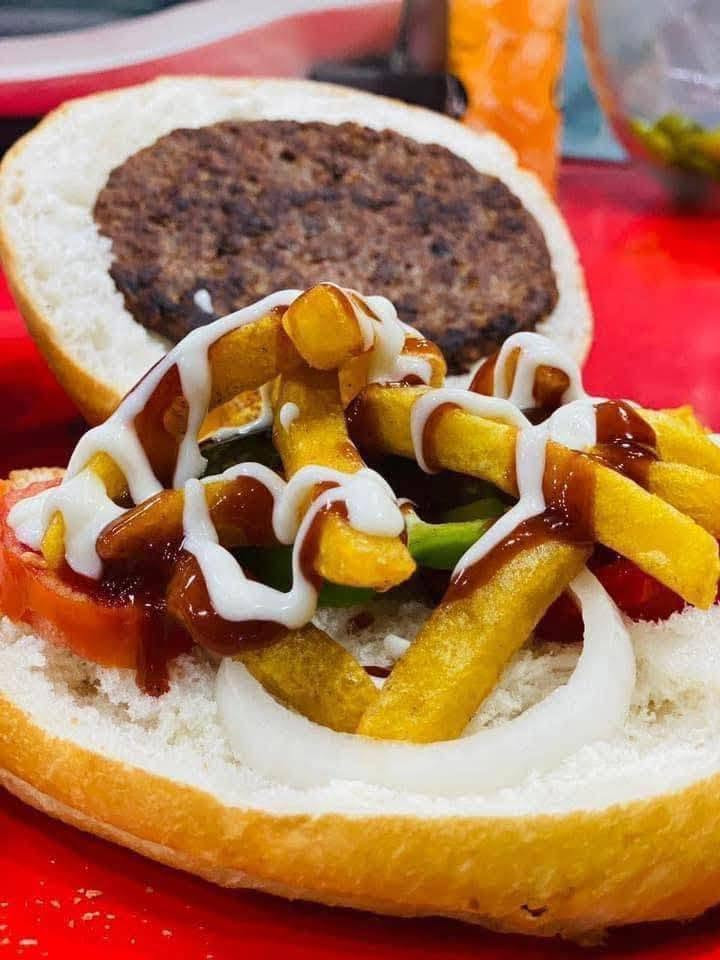 🏥🍕 بكل فخر...  ❤️

نشكر ثقتكم الغالية بمأكولات Mr.Burger  ، ونتمنى لكم ألف عافية 🌷

بيتزا طازجة 🧀🍕
مكونات مختارة بعناية 🫑🫒
وطعم يليق بضيوفنا في كل مكان 😋✨
بركر بأنواعها المختلفة 
صاج بأنواعها المختلفة 
مقبلات 10 انواع 
مشروبات غازية باردة 
شاورما اللحم والدجاج 
لغم بأنواعها 
ايطالي 
تركي 
من مستر بركر... نحرص أن تصل طلباتكم بأفضل جودة وأشهى نكهة 🍽️❤️

📞 للطلبات والتواصل:
***********
اتصال • واتساب

📍 العنوان:
شارع مستشفى - الهاشمية مقابل متنزه الهاشمية
