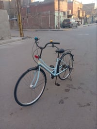 بايسكل للبيع بناتي سعره 50 وبي مجال حك لجية بغداد لمعامل لعماري 077042...