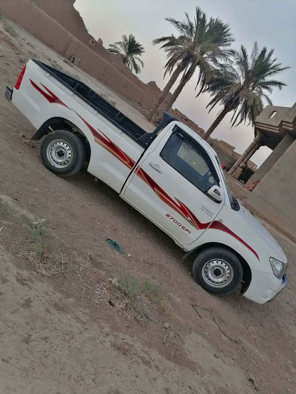 سلام عليكم بيكم هايلوكس موديل 2011رقم اربيل انكليزي مكفوله كفاله عامه سياره نضيفه ***********
