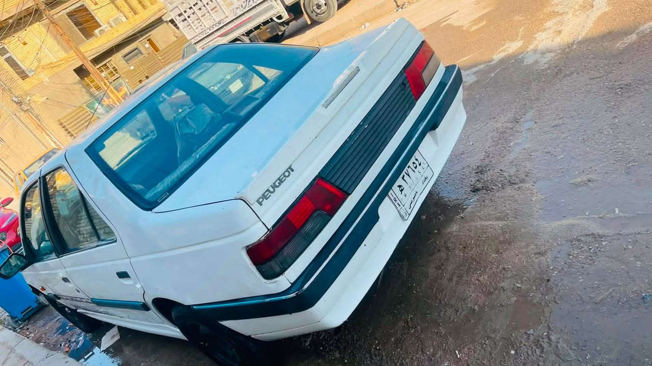 السلام عليكم بيجو روا للبيع سياره حلوه وبلاديه بدون صبخ مكينه بيهاا تبخير السعر 25 وبيهاا مجال الاستفسار *********** مكان بغداد
