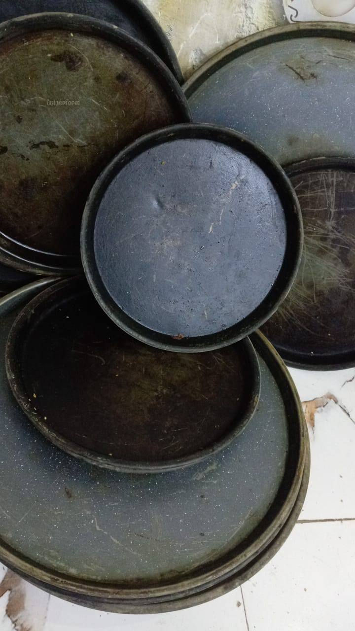 للبيع الصغار 4صواني 10الوسط3صواني 10والكبير2صواني 10والوحش 6الف للأستفسار الرقم ***********
