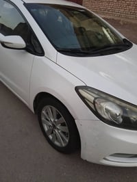 س سلام عليكم للبيع كيا سيراتوو خليجي 07826327822