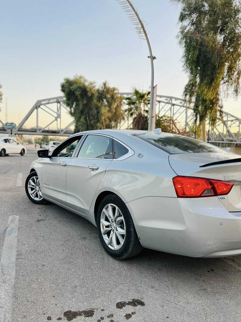 امبالا 2019 خليجي
السيارة LT
 ماشية 90 الف كيلو متر حقيقي 
مكينة 6 سلندر 3600 بلادي  
4 بصمات + بصمة تشغيل وتشغيل عن بعد  + شاشه جبيره + كامره دواره + كار بلي + تبريد قطعتين منفصل + كشنات جلد كهرباء + حساسات خلفية +شاشة قاصة  +هاند بريك بصمه + تحكمات ستيرن جهتين + كروس +ويل حجم ١٨  وباقي المواصفات المعروفه 
محرك وكير ممفتوحات السيارة على وضع الشركة كلشي بيه بلادي والسونار بلمنشور بيع او مراوس 
 ***********
