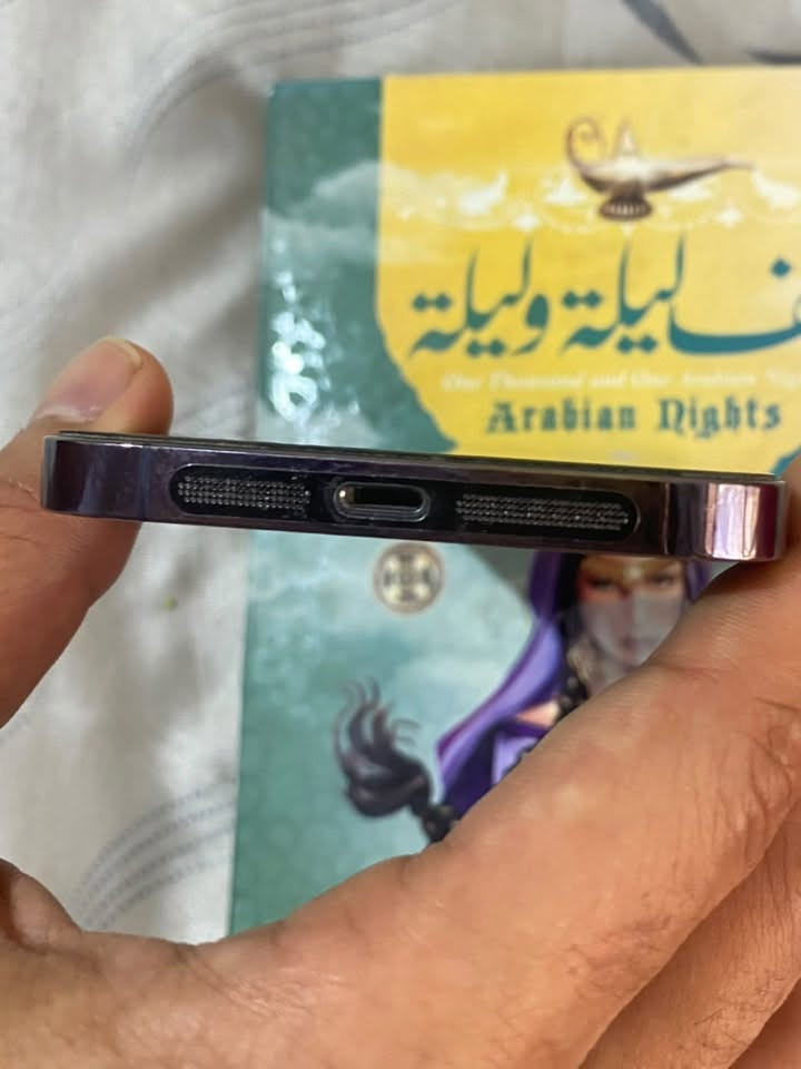 14 برو ماكس للبيع نظيف ما داخل تصليح بطاريه ٨١ دبل شريحه فعليه فول نظافه من البيت للمدرسه على الفحص سعره ٨٦٠  قابل للتفاوض نبيع بالدولار والدينار تحياتي. الرقم للتواصيل ***********
