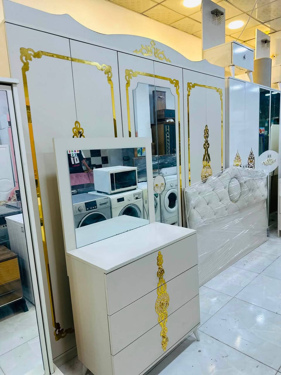 للبيع واتساب 
***********
