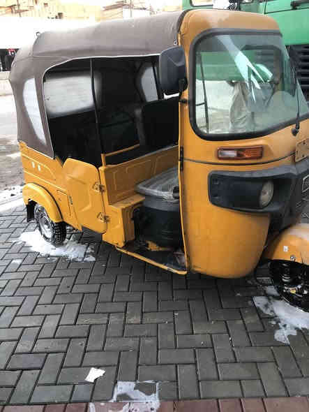 سلام عليك تكتك البيع رقم و سنويه مديل 2022 كفاله عامه كشر و مكينه ماعدا الموضح في الصوره مكان مدينة الصدر الرقم *********** غير مدرجة على الفيس
