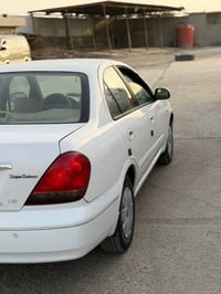 صني ٢٠٠٧ • مكينة ١٨٠٠ • بدون ضربه