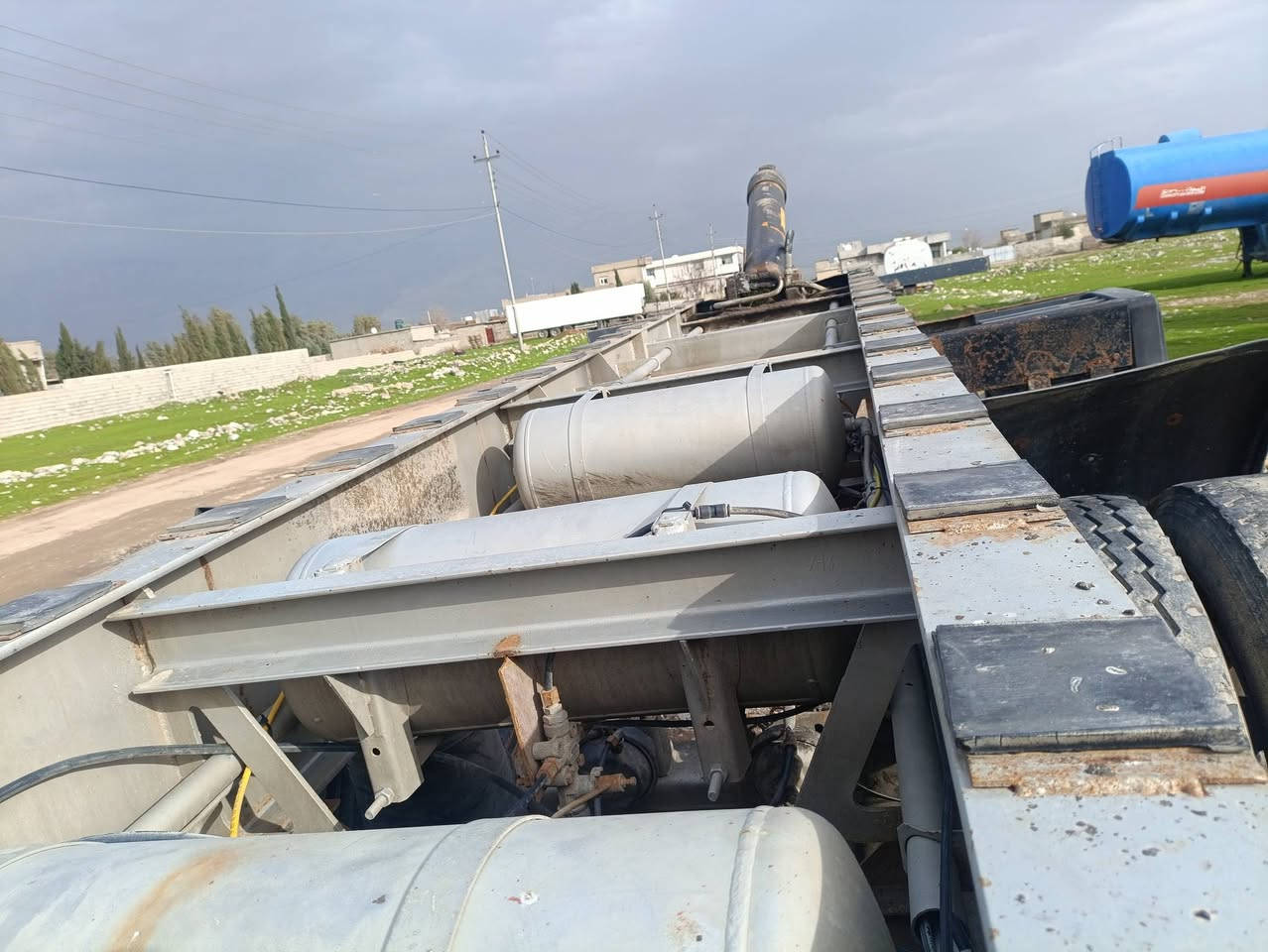 شانسی گەڵابە دەبڵ تایە چەپ علوج 
ژ.م ***********
***********
سعر 48
