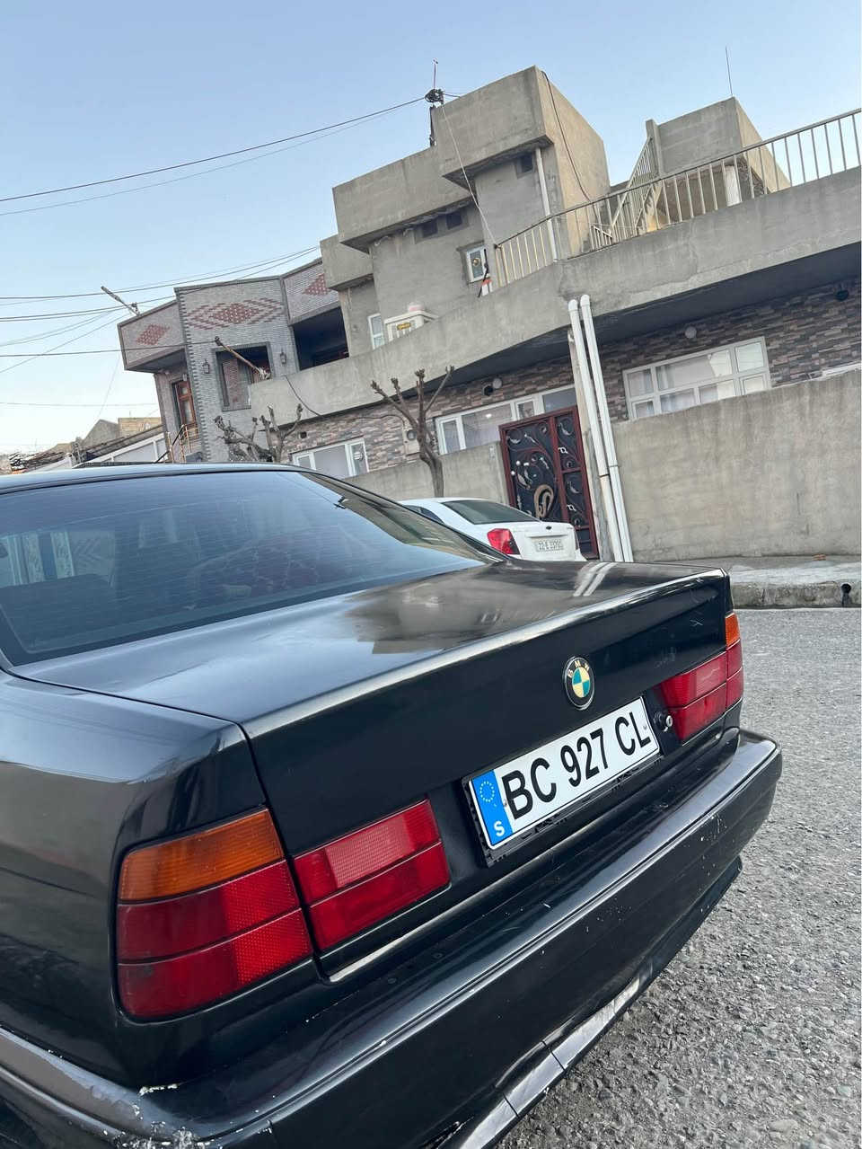 بوفروشتن Bmw 
موديل 1994
مه كينه 520گير حادي 
مه نه فيست و پاكانه ي سوران 
به شه رتي غرامه 
سياره كه عام سبوغ بؤ جواني بليدان
سعري 43 محامه له  
شوين هه ولير 
*********** سوران, أربيل
