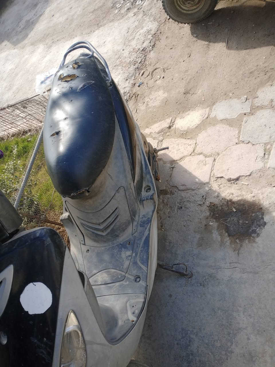 ماكس منغولي الدراجة شوفة عينك متروكة بس شغالة وكلشي بيهة شغال أمانة اللة ما استخدمهة مابيهة نقص السعر ٤٥٠ الف وبيها مجال حك جية المكان الدورة أبو دشير 
الرقم : ***********
