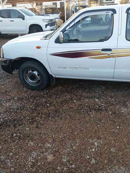 السلام عليكم بيكب نيسان 2009 رقم انباربسمي للبيع بيه ربع الجاملق الألمامي الايسراوباردبل من جهة اليمين والباقي كيرمحرك كفاله سعر 120 وبيه مجال مكان السيارألانبارالرمادي الاتصال ***********
